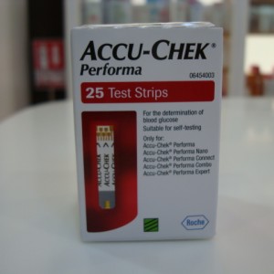 แถบวัดน้ำตาลในเลือด Accu-Chek Performa 25 ชิ้น